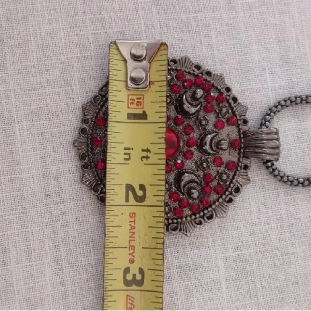 🌞 Unique unisex vintage Gothic long Necklace red stones on metal pendant 33”